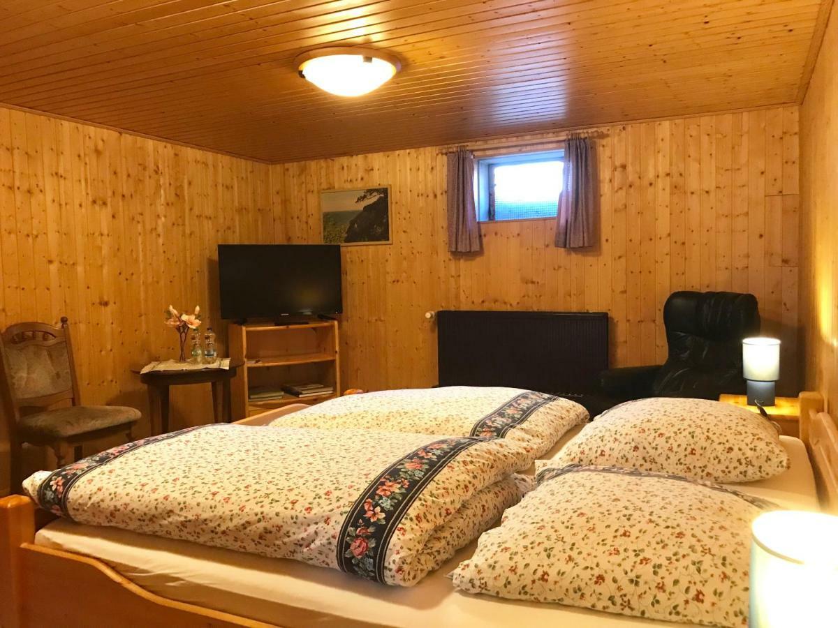 Schoenes Kellerzimmer Mit Bad Apartment Mittelangeln Екстериор снимка